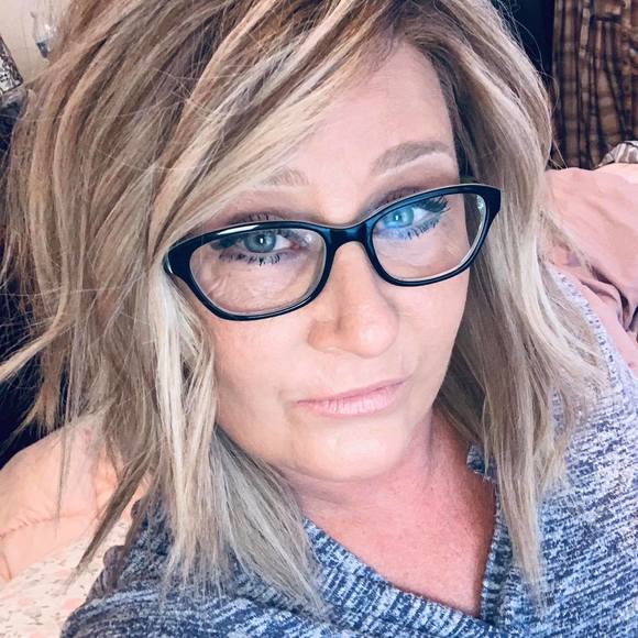 Meet your Posher, Marylou - Picture 1 of 1